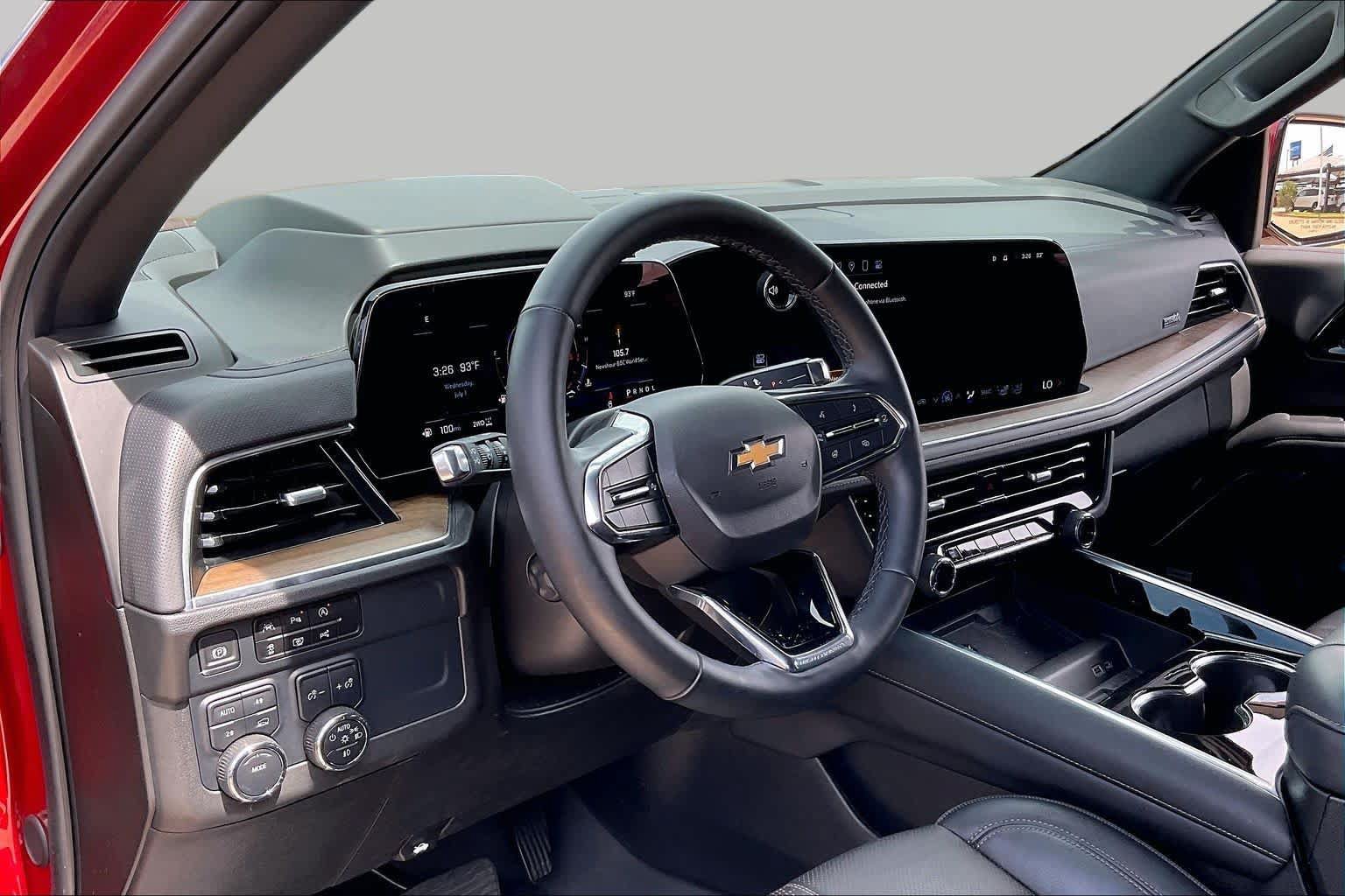 Used 2025 Chevrolet Tahoe High Country AWD/4WD image 38