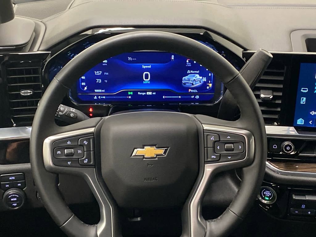 Used 2025 Chevrolet Silverado 1500 LT image 22