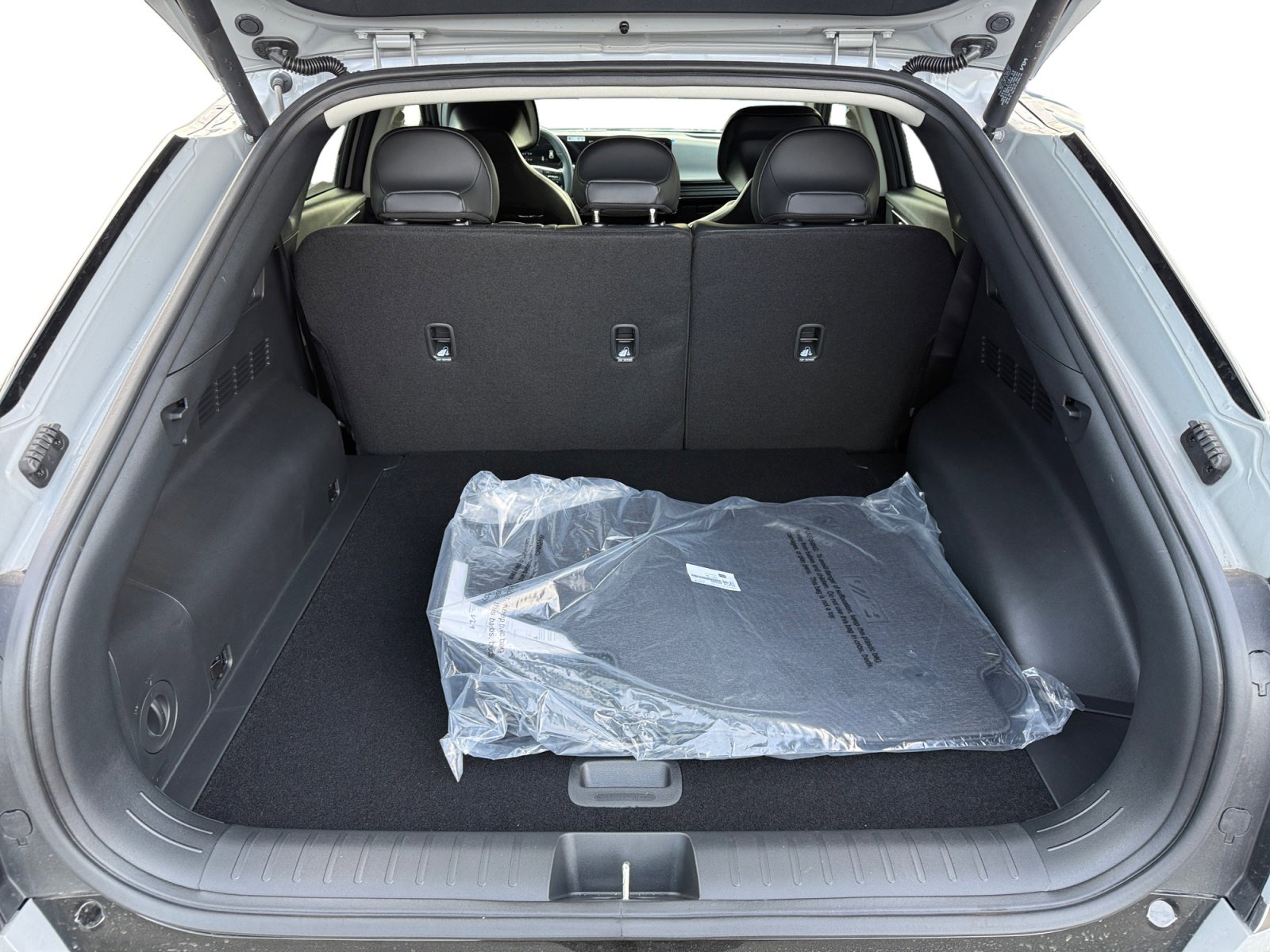 New 2025 Kia EV6 Wind image 17