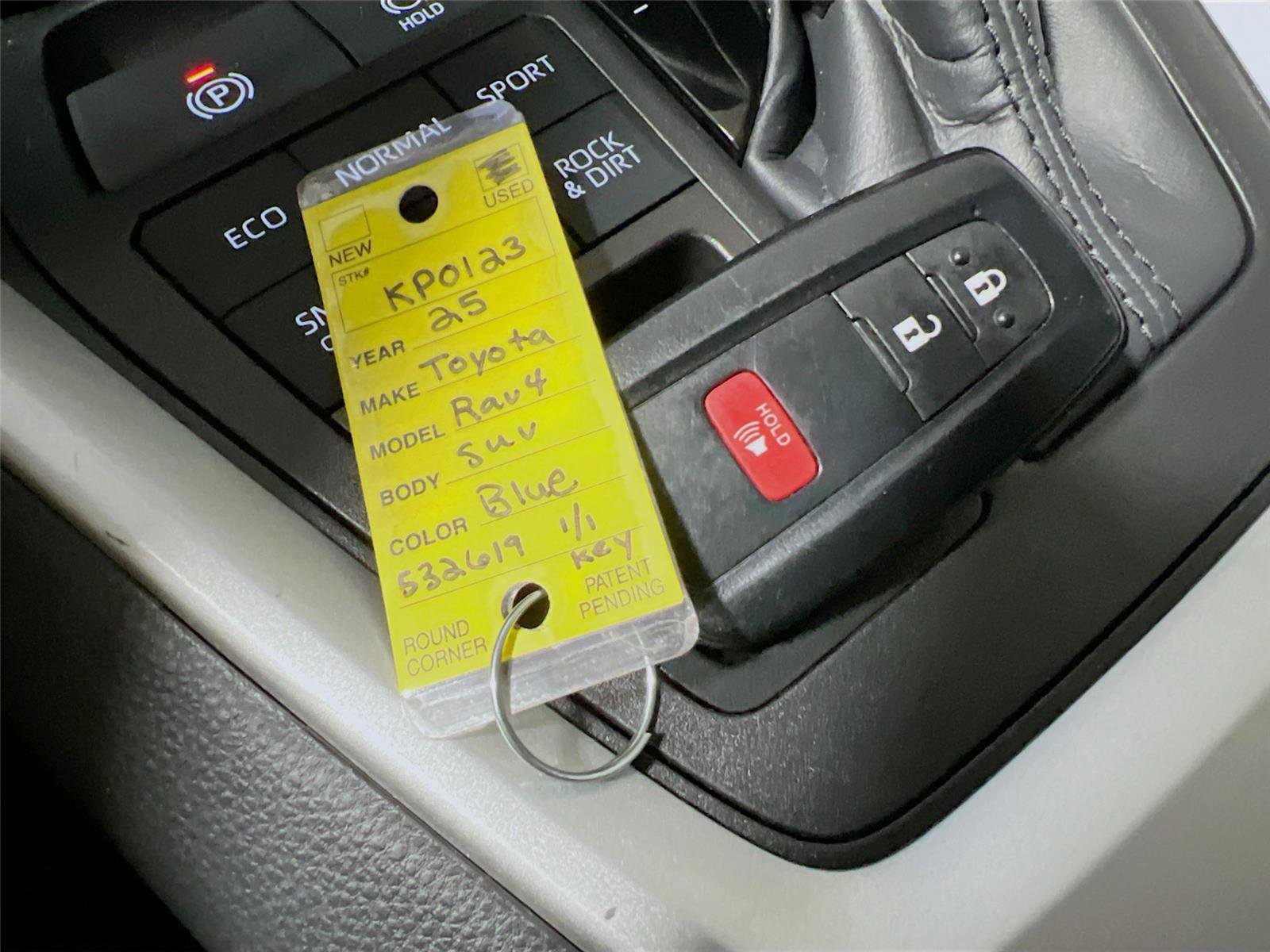 Used 2025 Toyota RAV4 XLE image 13