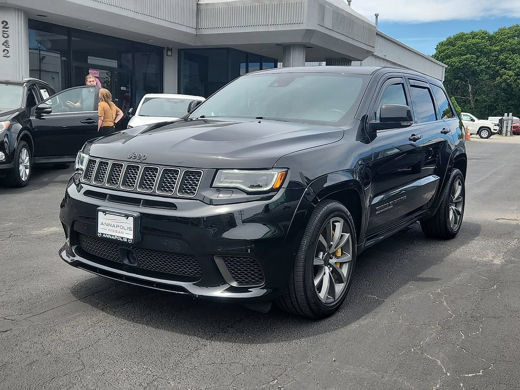 Used 2018 Jeep Grand Cherokee Trackhawk AWD/4WD image 3