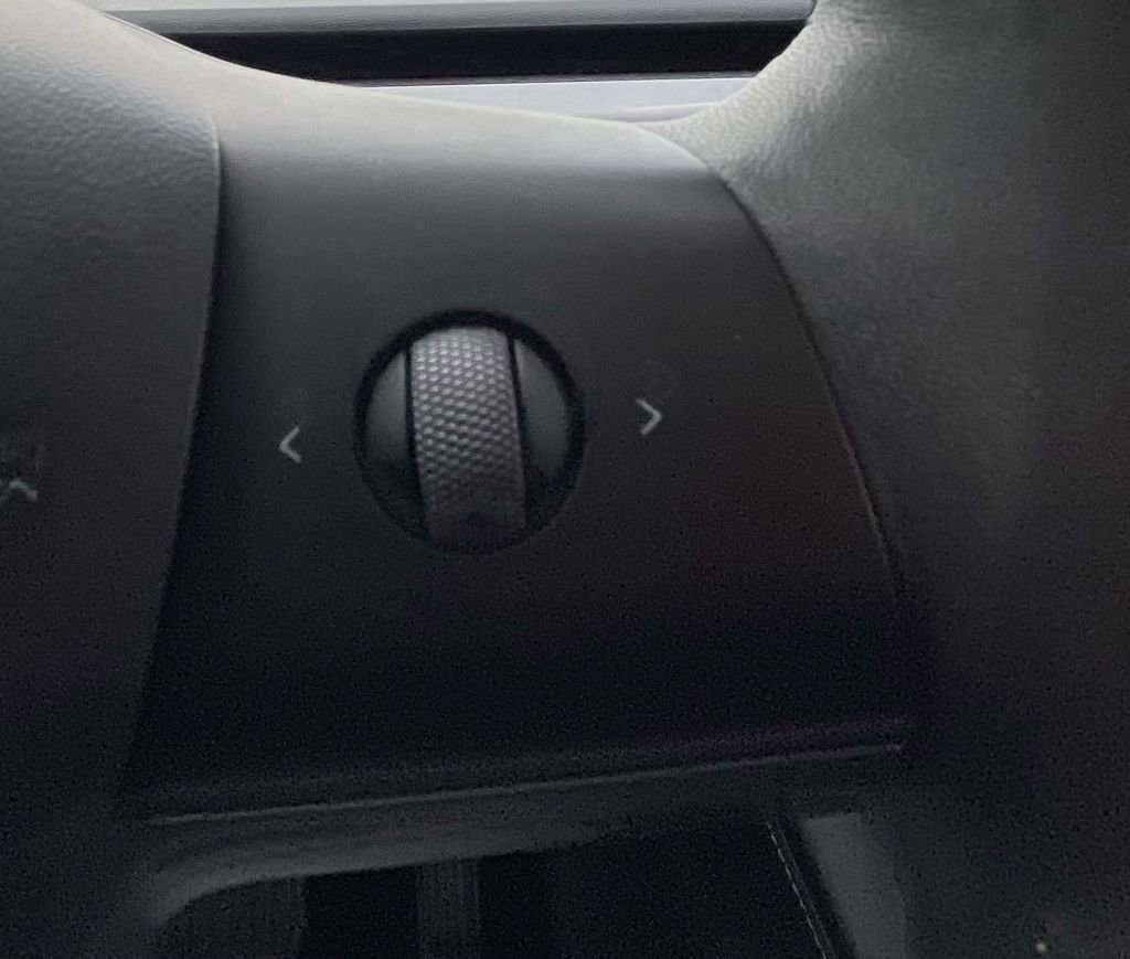 Used 2024 Tesla Model Y Long Range image 26