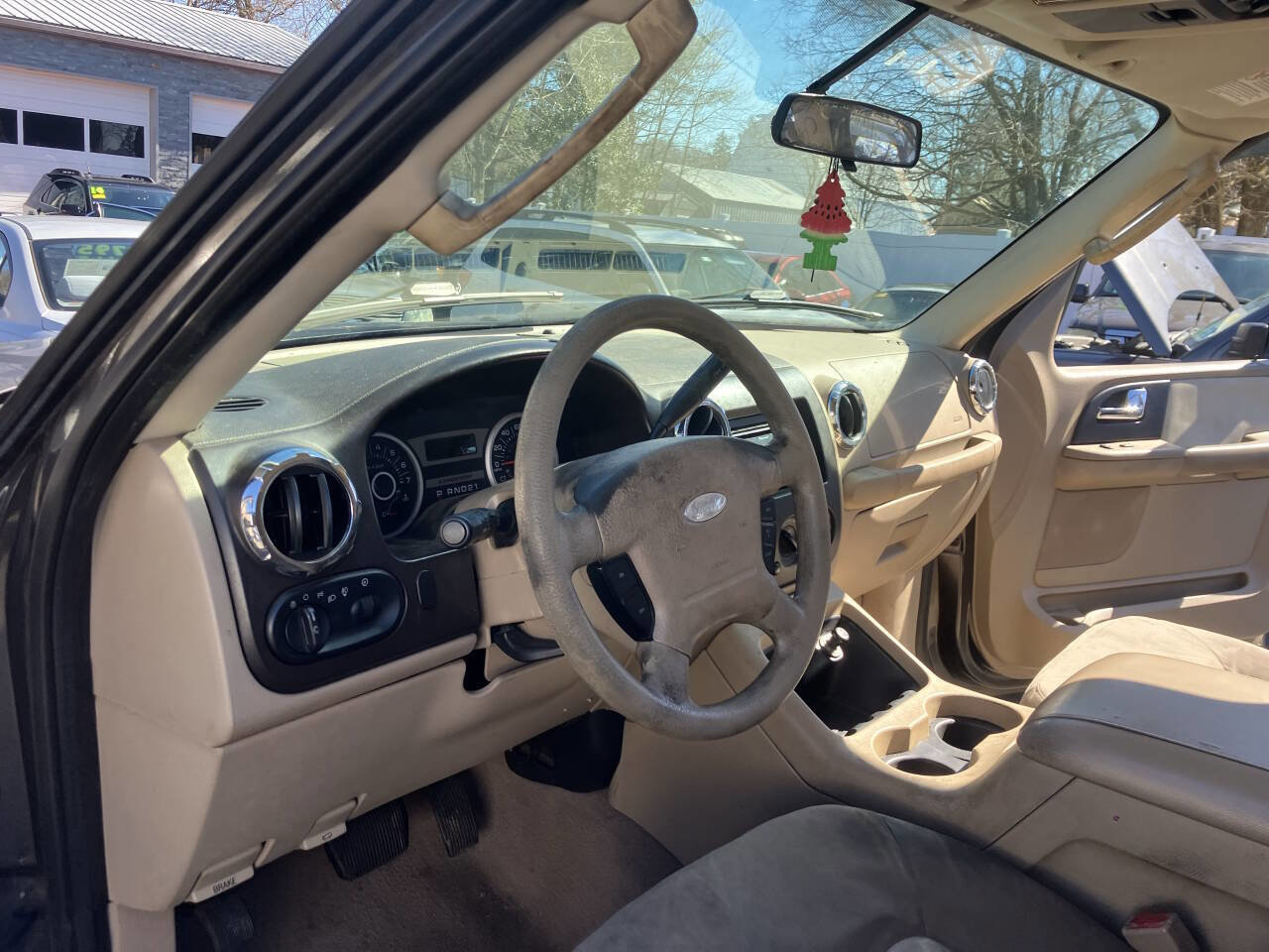 Used 2006 Ford Expedition XLT image 21