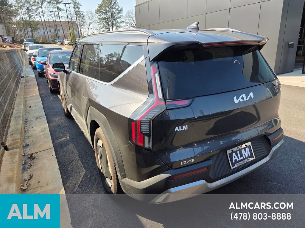 Used 2024 Kia EV9 Wind image 13
