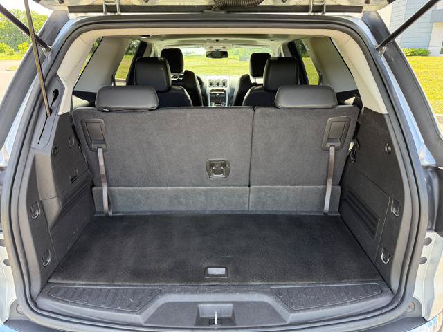Used 2012 GMC Acadia SLT AWD/4WD image 22