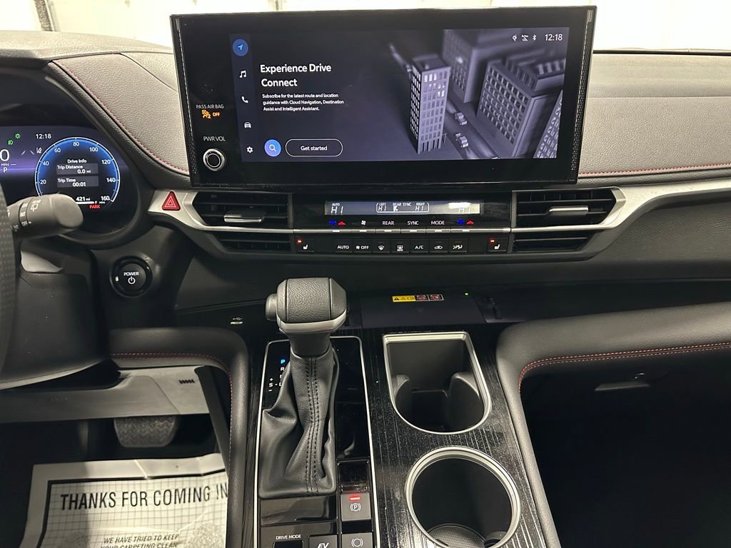 Used 2025 Toyota Sienna XSE image 25