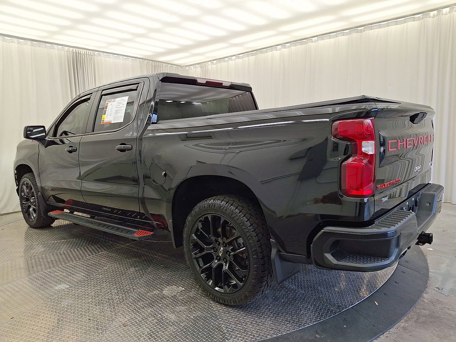 Used 2022 Chevrolet Silverado 1500 RST AWD/4WD image 22