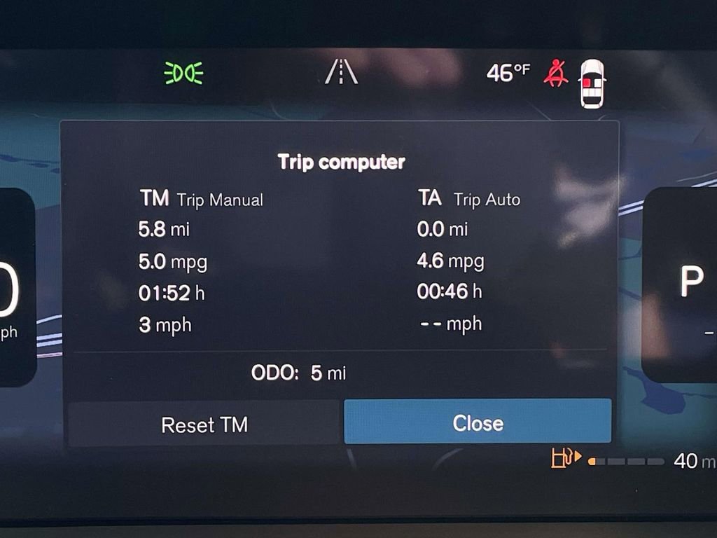 New 2026 Volvo XC40 B4 Plus w/ Protection Package Premier FWD image 15