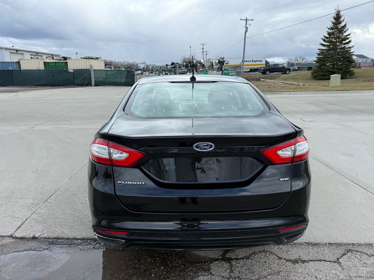 Used 2016 Ford Fusion SE FWD image 6