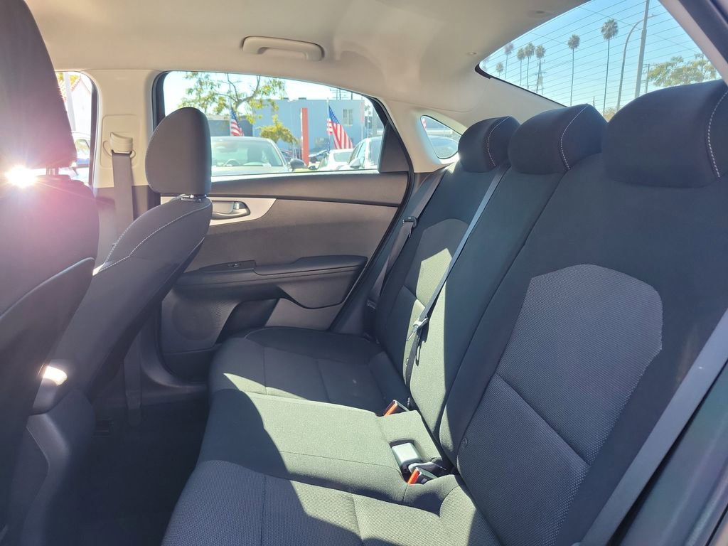 Used 2023 Kia Forte LXS w/ LXS Technology Package image 11