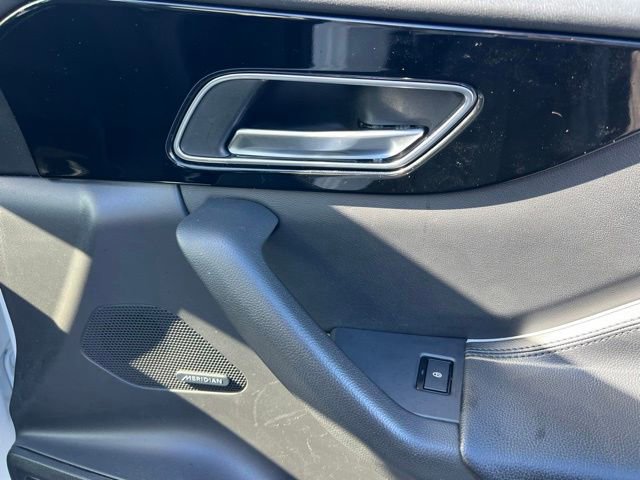 Used 2020 Jaguar F-PACE Premium image 49