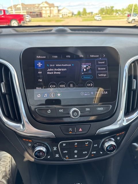 Used 2023 Chevrolet Equinox Premier image 25