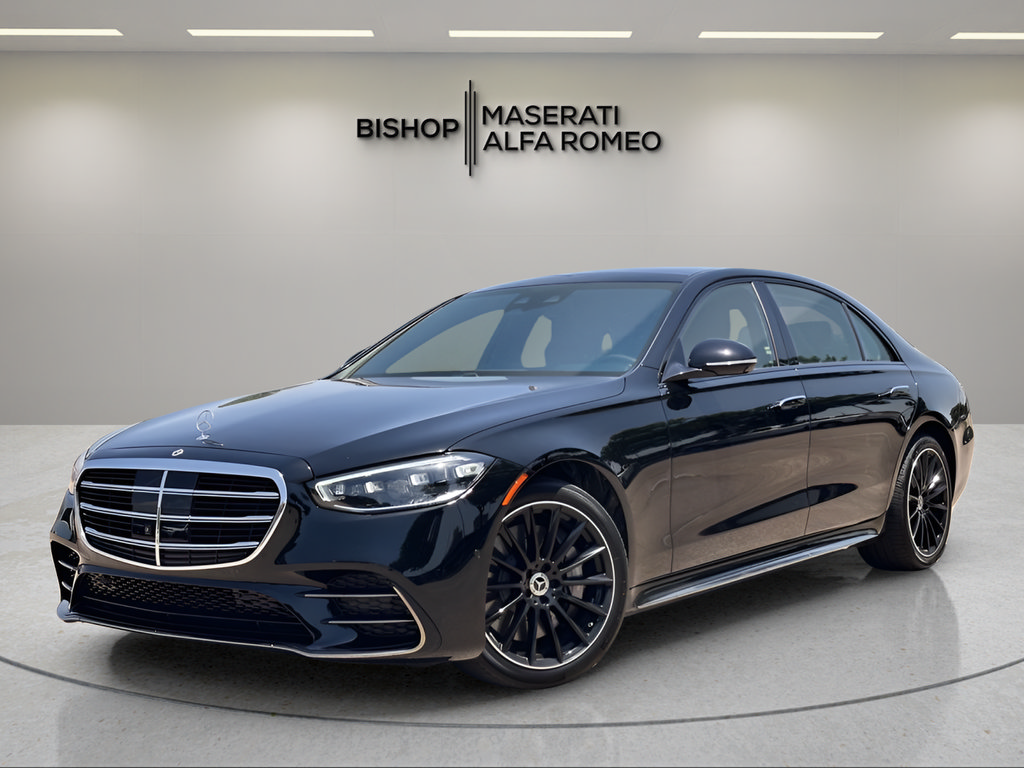 Used 2023 Mercedes-Benz S 580 4MATIC Sedan w/ AMG Line image 2