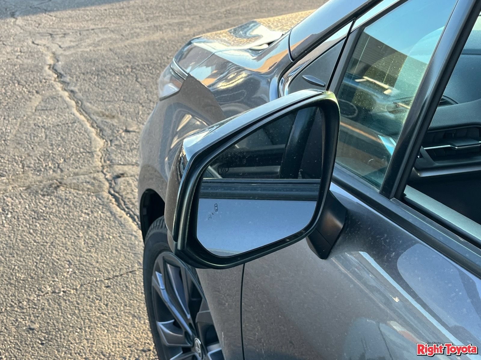 Used 2022 Toyota Sienna XSE w/ XSE Plus Package FWD image 9