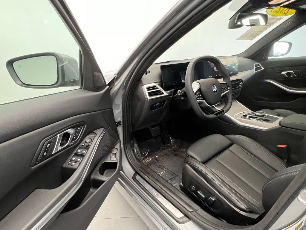 Certified 2025 BMW 330i Sedan RWD image 21