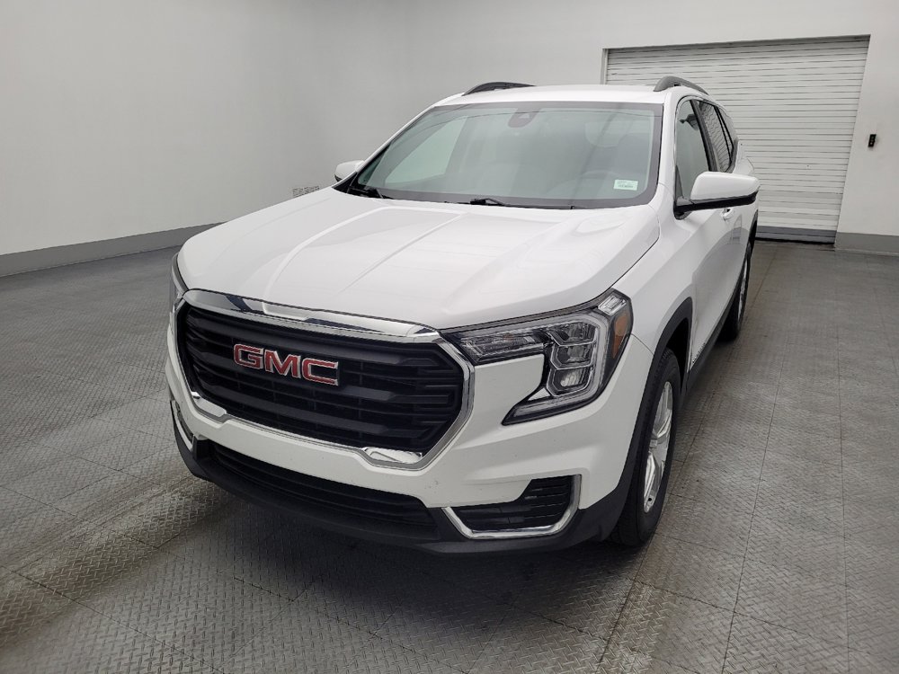 Used 2023 GMC Terrain SLE w/ Driver Convenience Package image 15