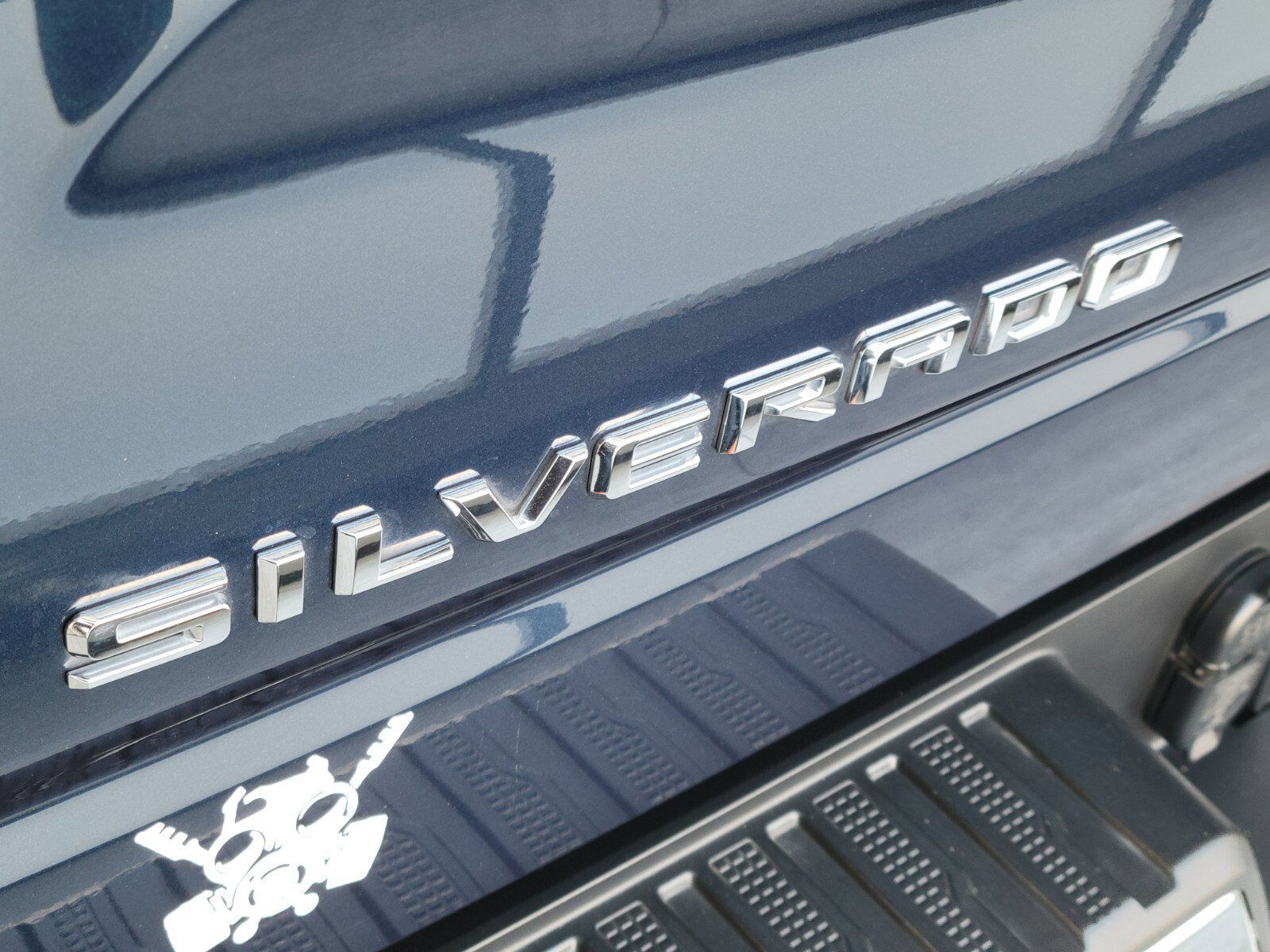 Used 2020 Chevrolet Silverado 1500 LT w/ All-Star Edition image 4