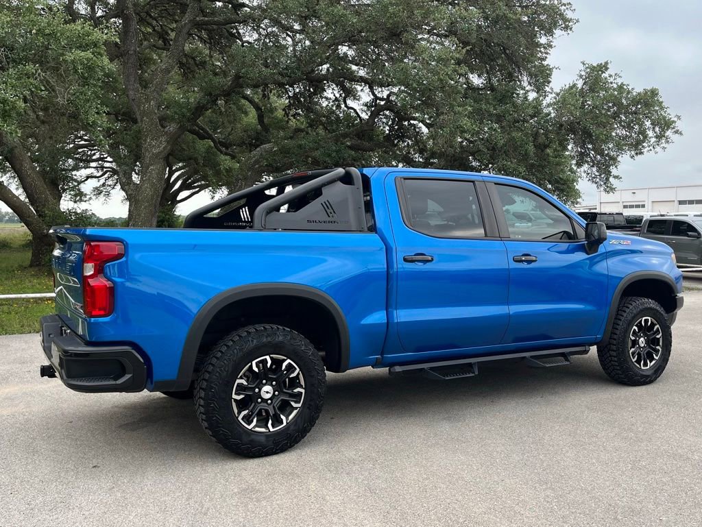 Used 2023 Chevrolet Silverado 1500 ZR2 AWD/4WD image 5