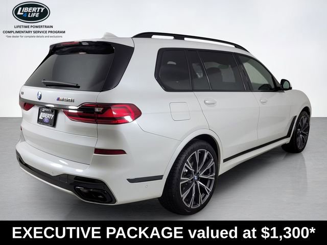 Used 2021 BMW X7 M50i image 3