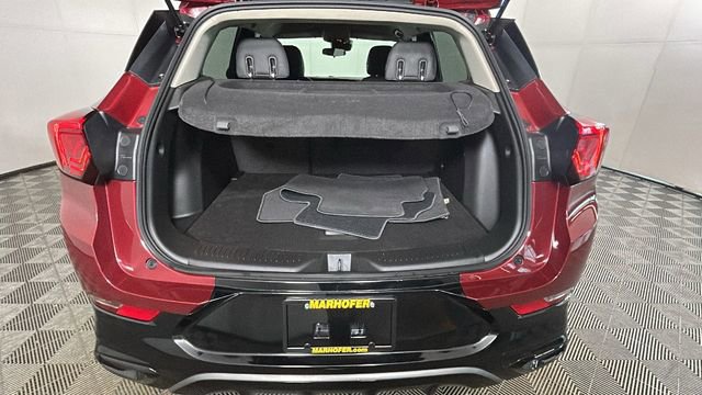 Used 2024 Buick Encore GX Sport Touring FWD image 27