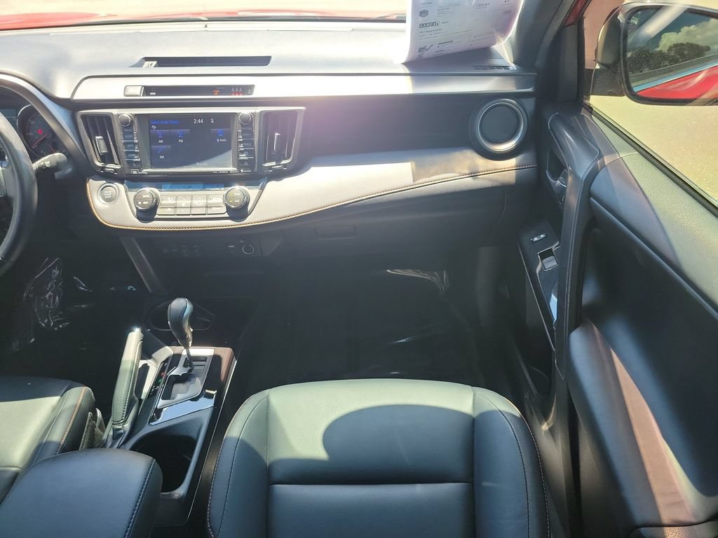 Used 2017 Toyota RAV4 SE FWD image 15