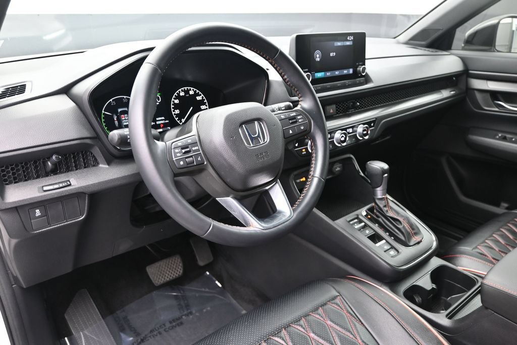 Used 2025 Honda CR-V Sport image 17