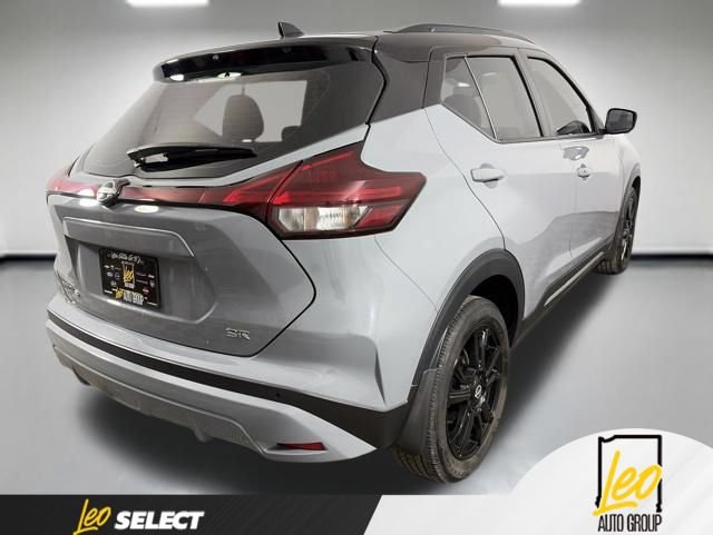 Used 2023 Nissan Kicks SR w/ SR Premium Package FWD image 9