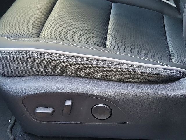 Used 2026 GMC Sierra EV Elevation image 17