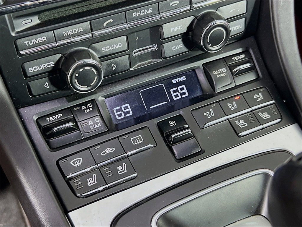 Certified 2016 Porsche 911 Turbo image 17