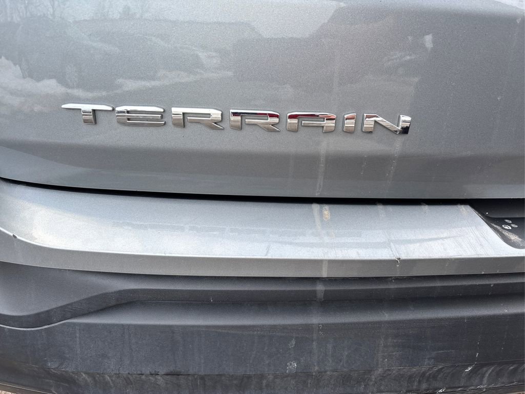 Used 2024 GMC Terrain SLE image 14