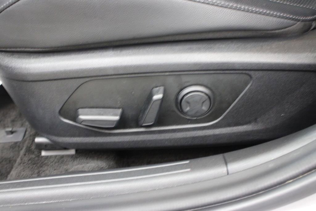 Used 2024 Hyundai Elantra Limited FWD image 20