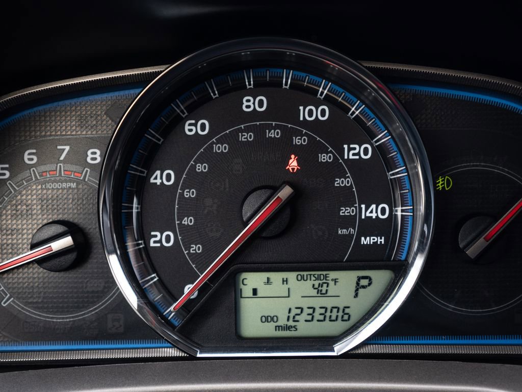 Used 2014 Toyota RAV4 Limited w/ Technology Package AWD/4WD image 19