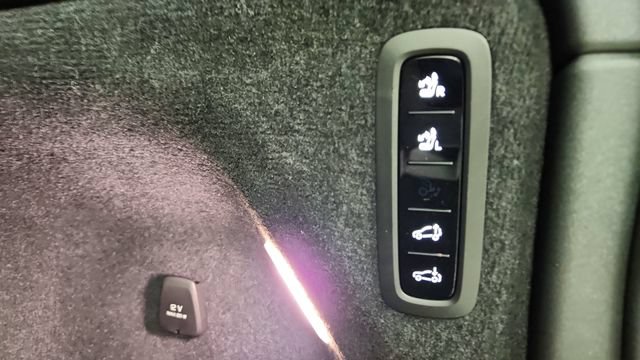 New 2026 Volvo EX90 Ultra AWD/4WD image 44