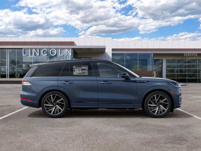 New 2027 Lincoln Aviator Black Label w/ Black Label Special Edition AWD/4WD image 5
