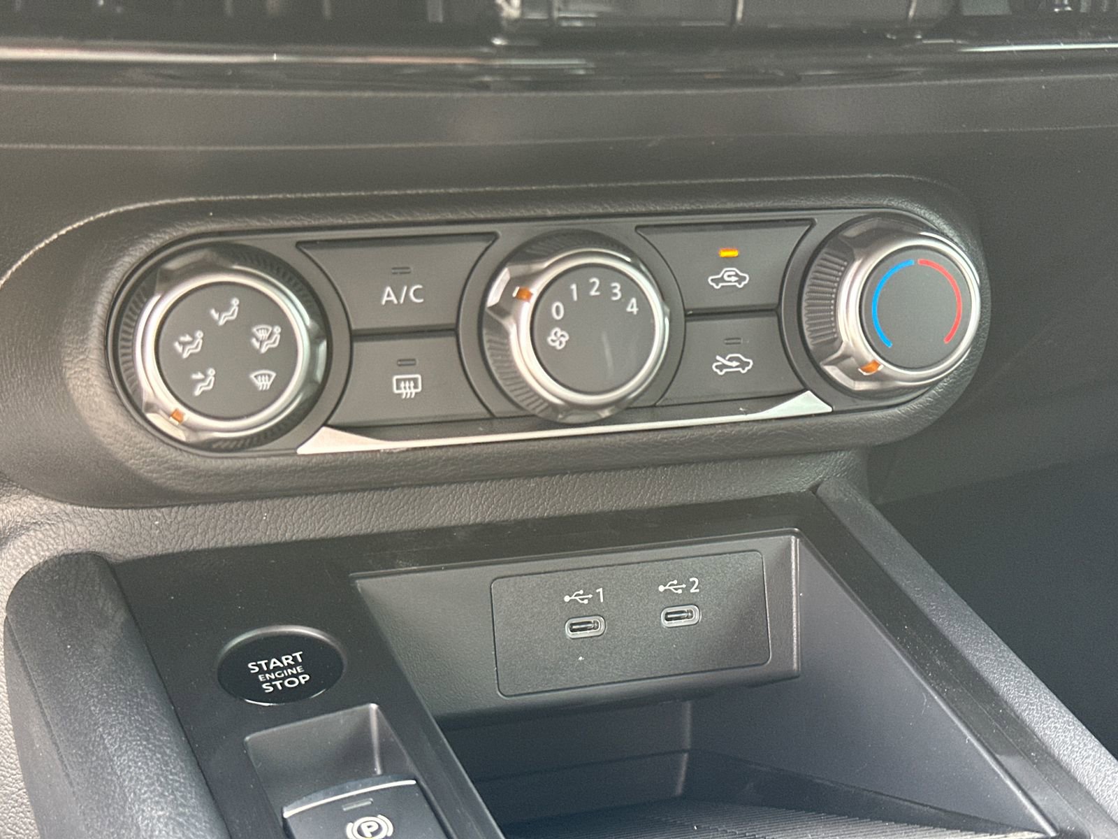 New 2026 Nissan Kicks S image 28