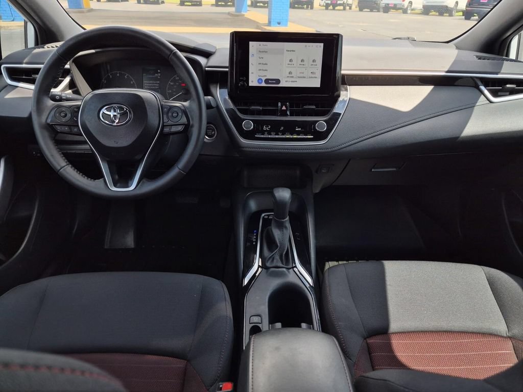 Used 2024 Toyota Corolla SE FWD image 31