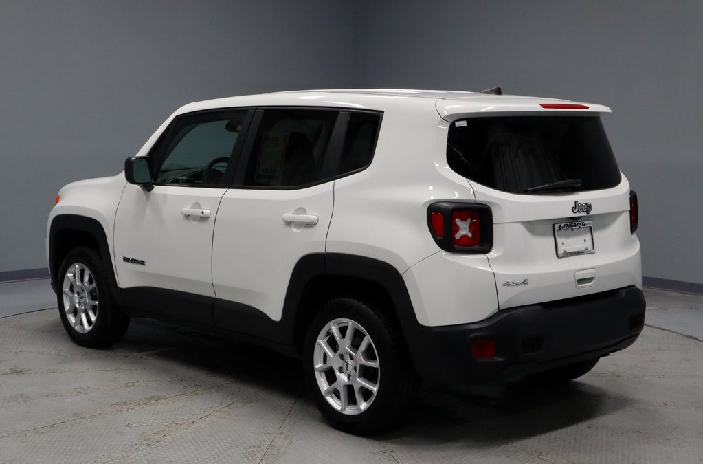 Used 2023 Jeep Renegade Latitude image 10