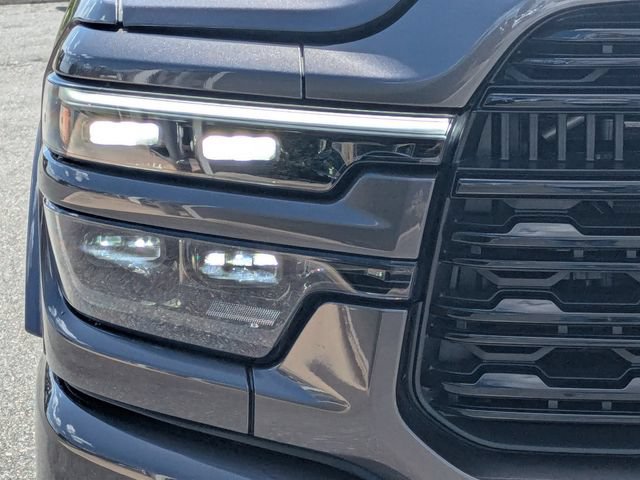 Used 2025 RAM 3500 Limited AWD/4WD image 10