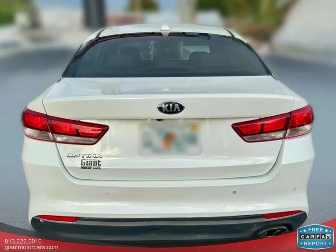 Used 2018 Kia Optima LX w/ 17" Alloy Wheels Package FWD image 6