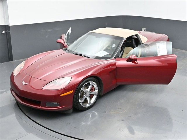 Used 2005 Chevrolet Corvette Convertible w/ Preferred Equipment Group image 35