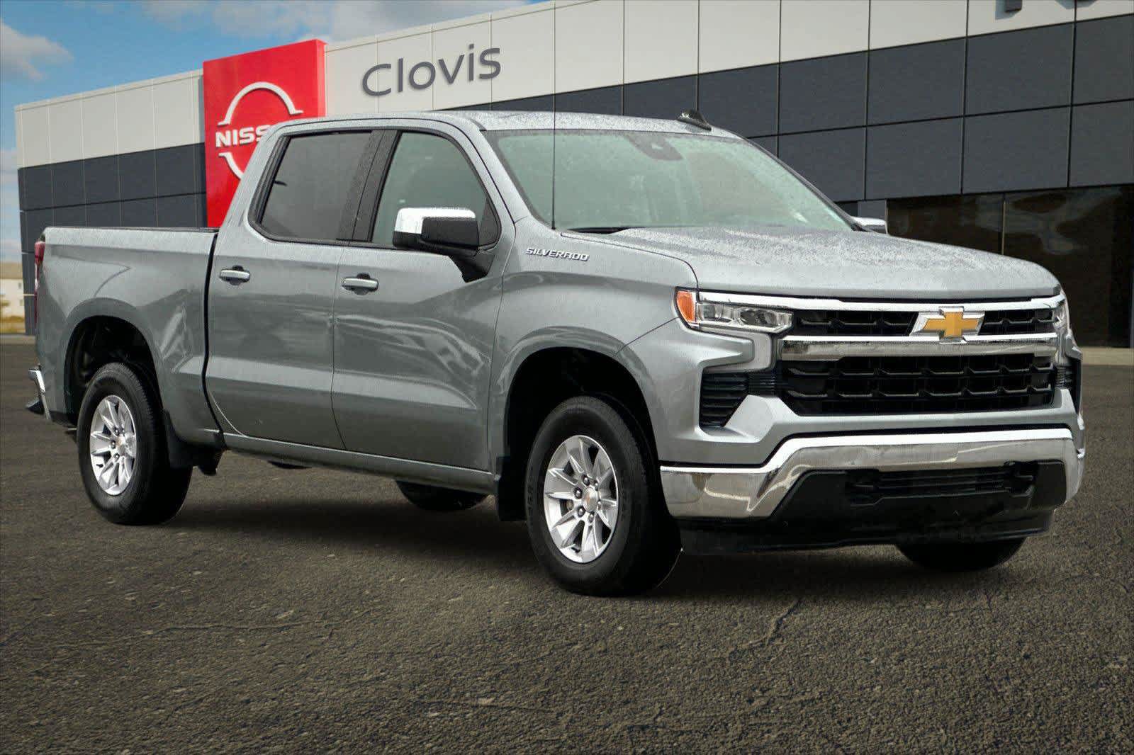 Used 2026 Chevrolet Silverado 1500 LT AWD/4WD image 9