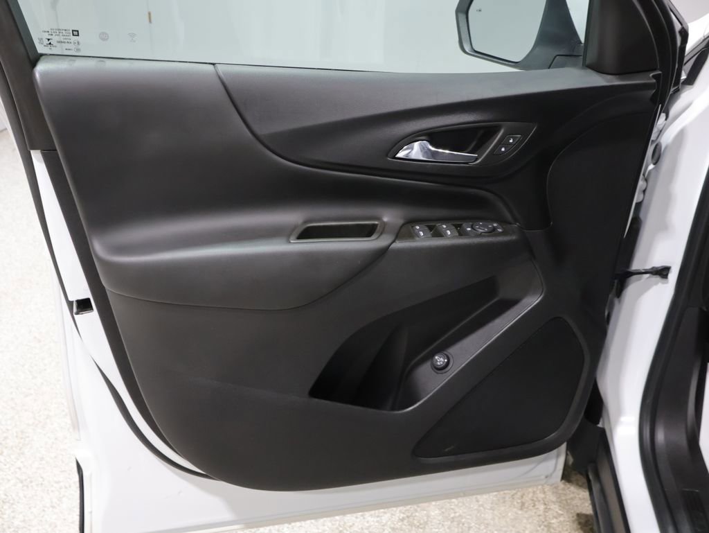 Used 2023 Chevrolet Equinox LT image 12