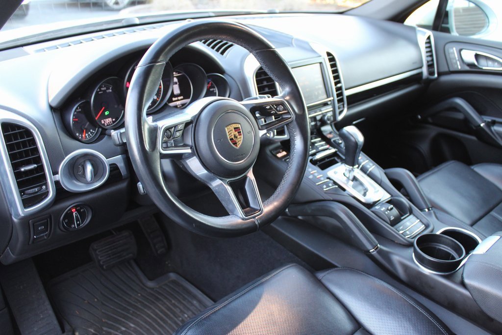 Certified 2016 Porsche Cayenne image 4