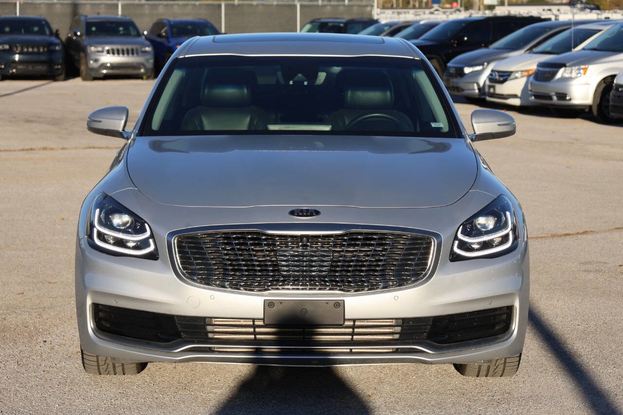 Used 2020 Kia K900 Luxury image 5