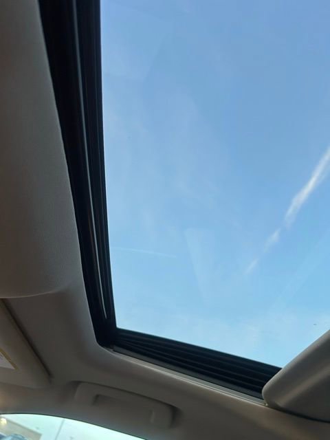 Used 2022 Toyota Highlander XLE image 14