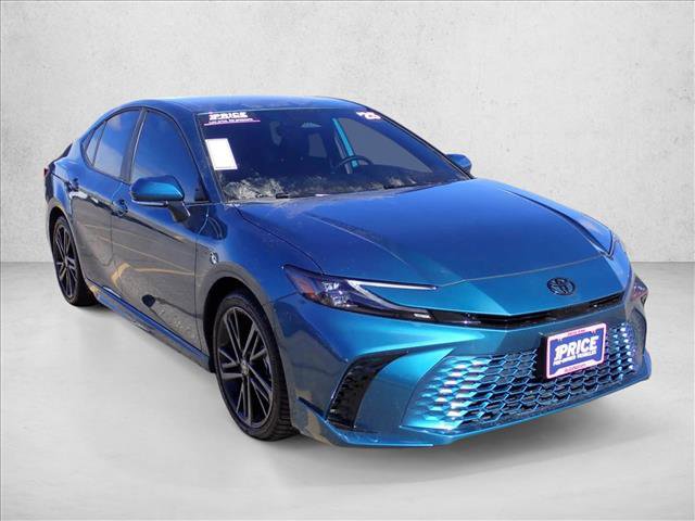 Used 2025 Toyota Camry XSE FWD image 6