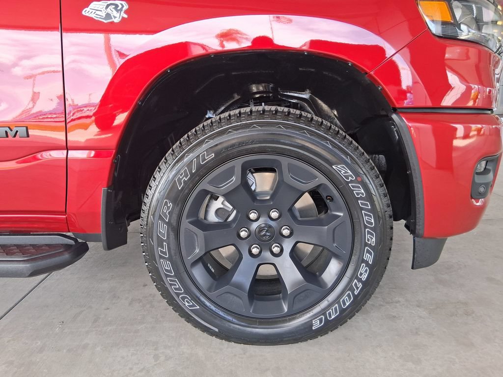New 2026 RAM 1500 Express AWD/4WD image 9