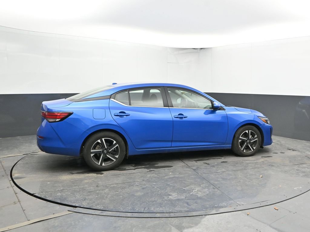 Used 2025 Nissan Sentra SV FWD image 12