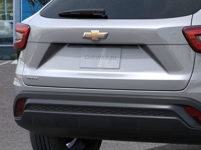 Used 2026 Chevrolet Trax LS w/ LS Convenience Package FWD image 14