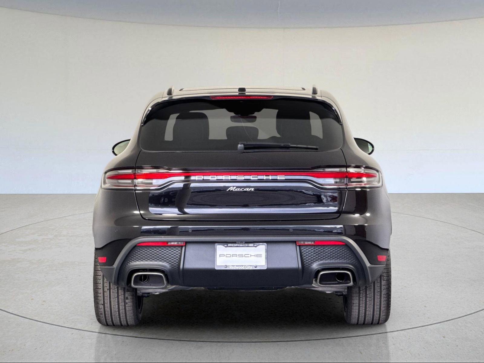 New 2026 Porsche Macan AWD/4WD image 7